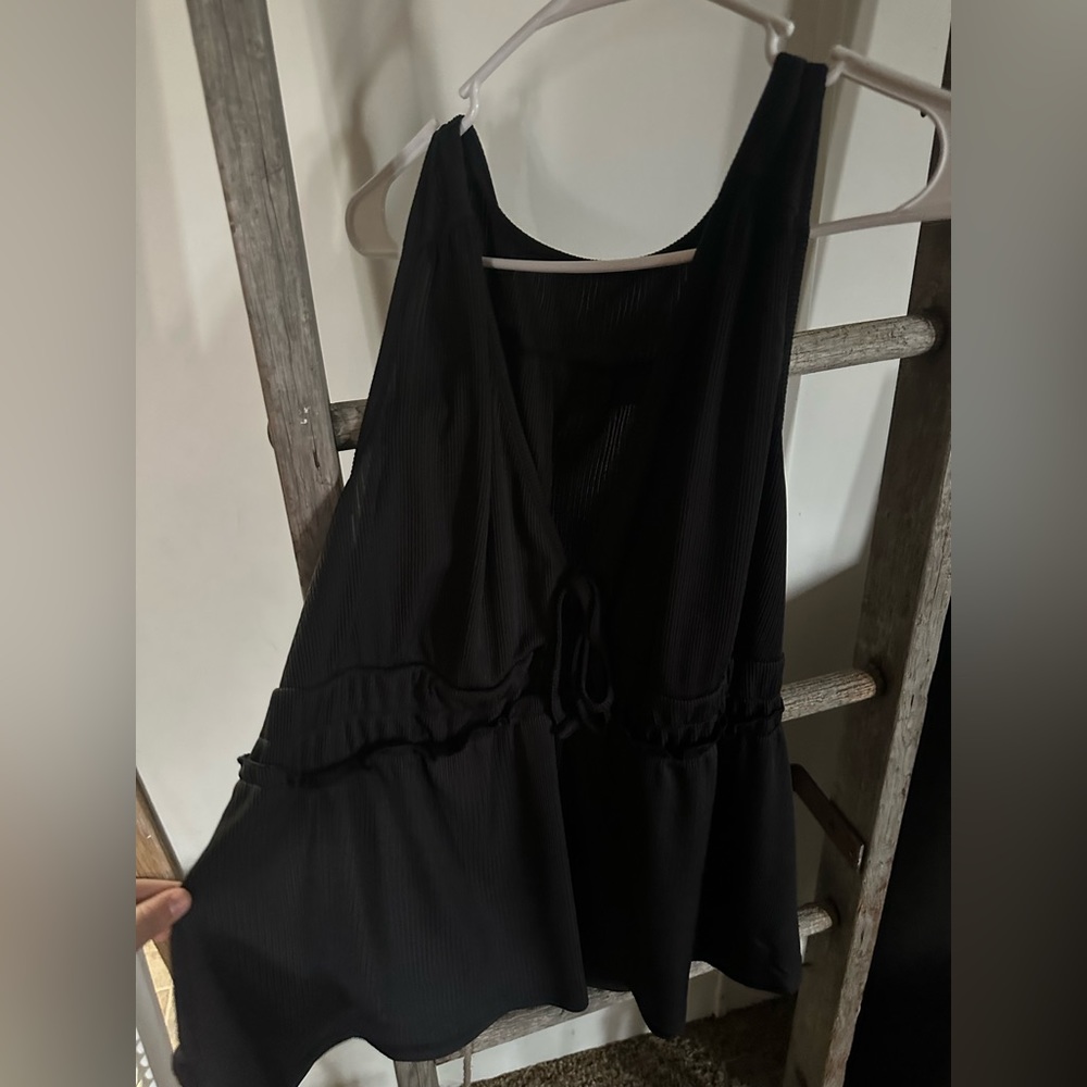 Black blouse tank